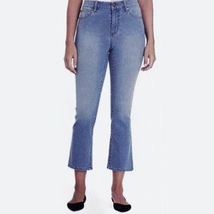 Chaps Jeans by Ralph Lauren Mid Rise Crop Kicks in Size 8/ 29